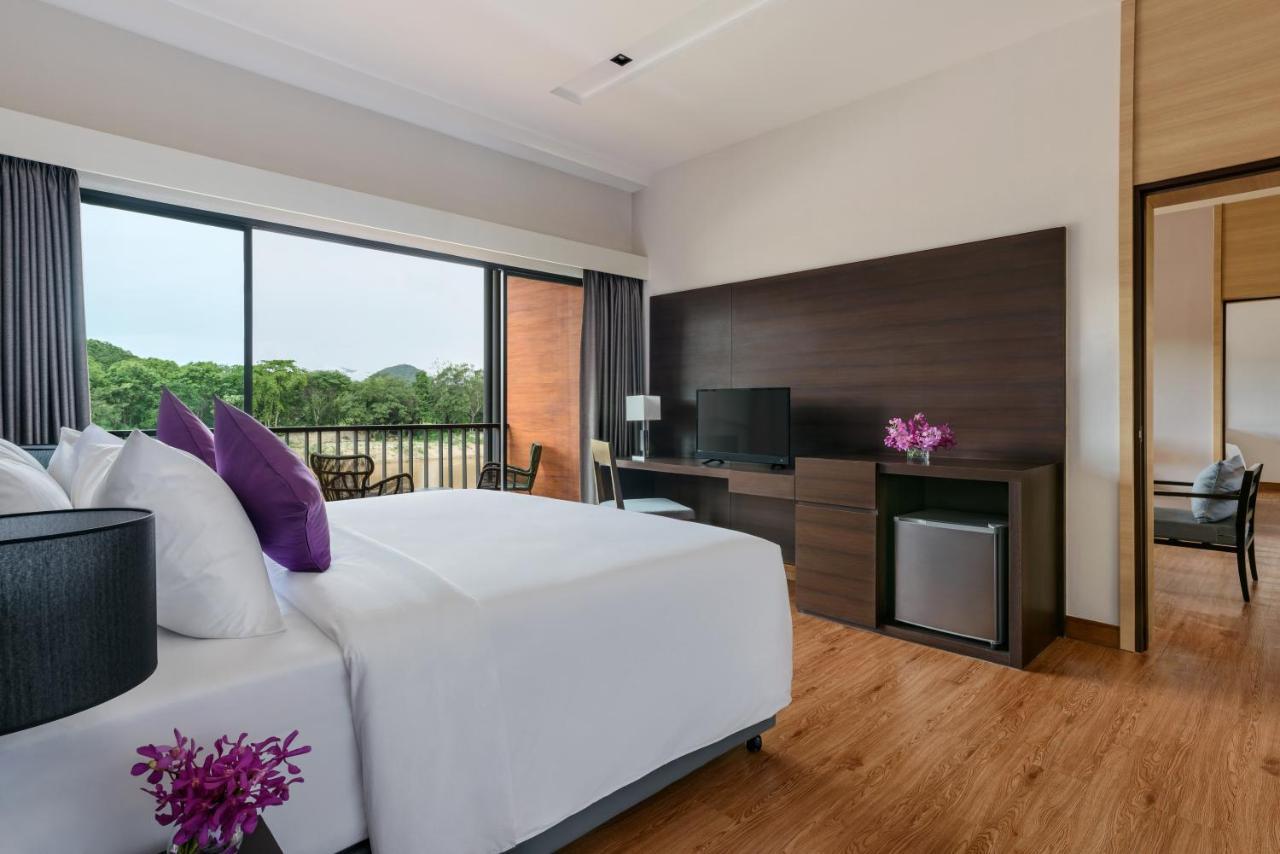 ไชยนารายณ์ ริเวอร์ไซด์ Hotel เชียงราย ภายนอก รูปภาพ