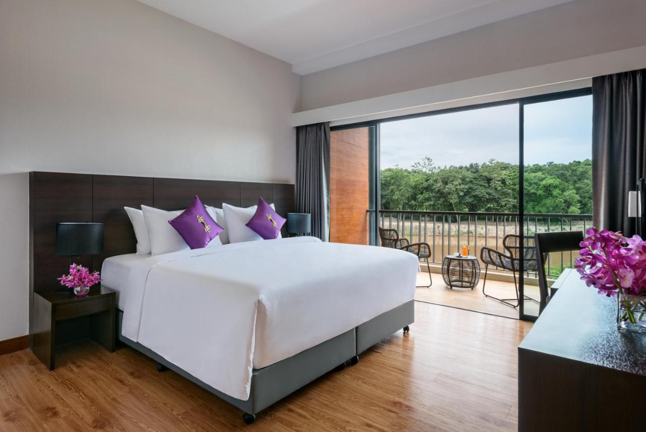 ไชยนารายณ์ ริเวอร์ไซด์ Hotel เชียงราย ภายนอก รูปภาพ