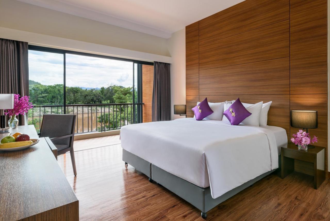 ไชยนารายณ์ ริเวอร์ไซด์ Hotel เชียงราย ภายนอก รูปภาพ